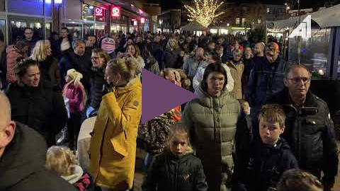 De Brink Hoevelaken stampvol voor de lampionnenoptocht